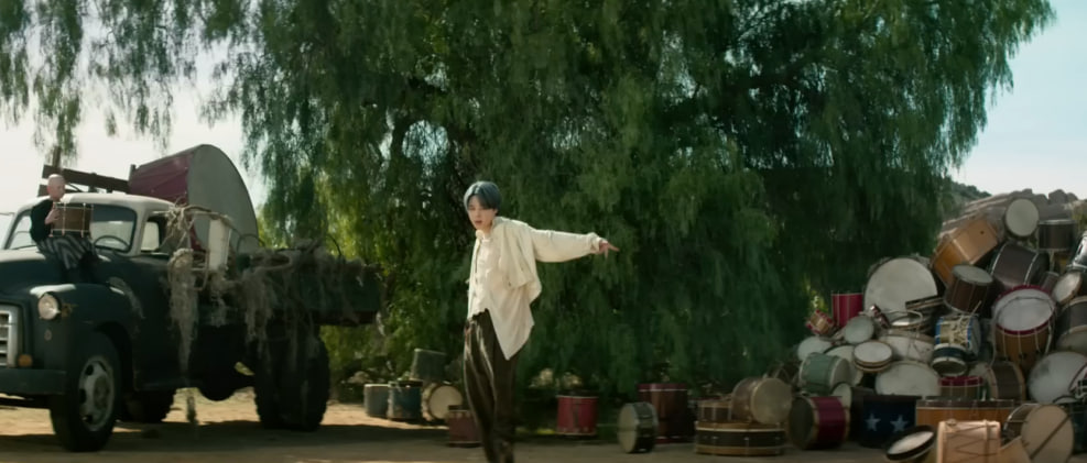 تحلیل موزیک ویدئو ON از گروه BTS